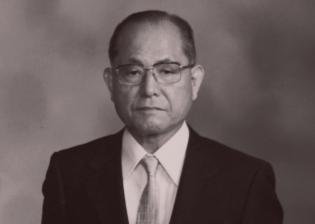 創業者　中村